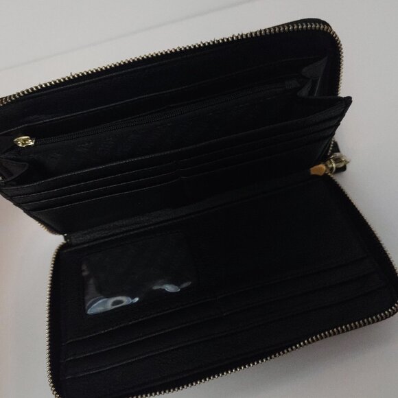 Steve Madden Black Saffiano Zip-Around Wristlet Wallet – Gold Hardware - Picture 5 of 10